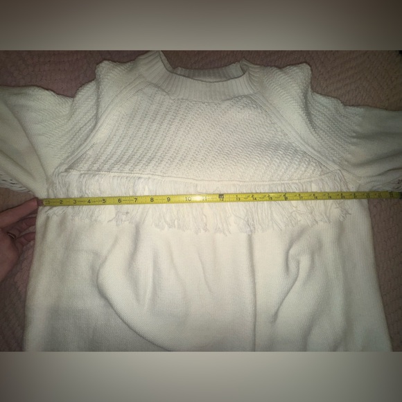 FRAME Fringed Knit Sweater Off White Size L EUC - Picture 4 of 10